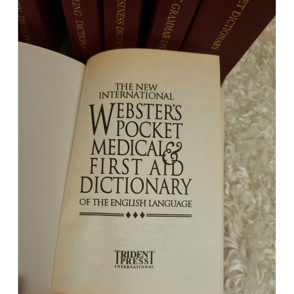 The New International Websters Pocket Complete Dictionary 8-Book Set By Trident - Picture 9 of 10